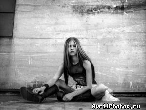 Avril Lavigne -  52