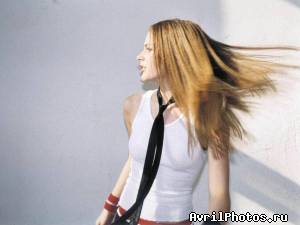 Avril Lavigne -  65
