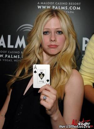 Avril Lavigne - Фотография 27