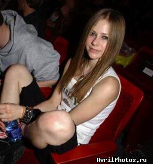 Avril Lavigne - Фотография 59